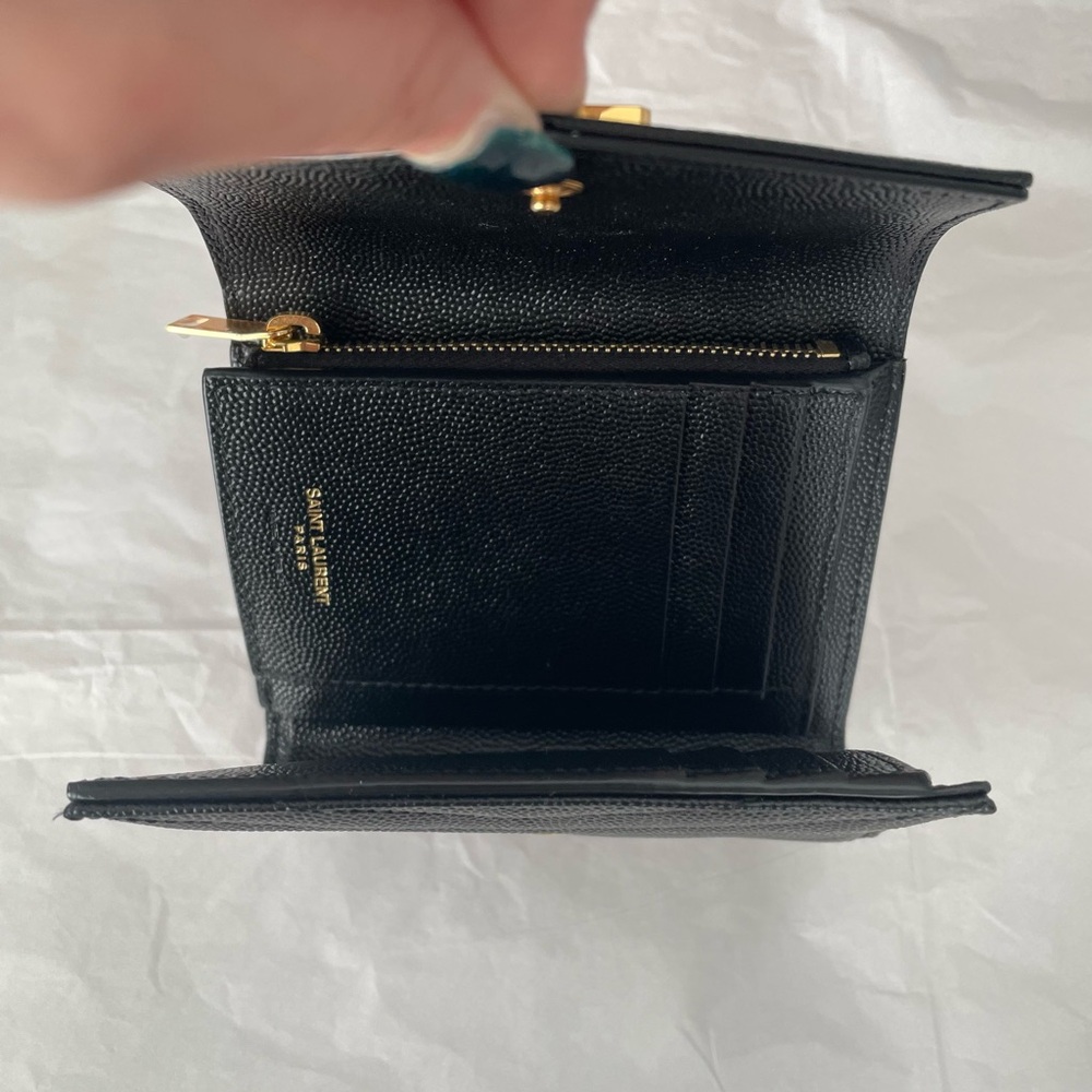 Saint Laurent Grain de Poudre Black Grained Leather Tri Fold Wallet NEW W/O TAGS - Picture 3 of 10
